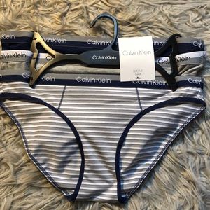 3 pk size small CK underwear